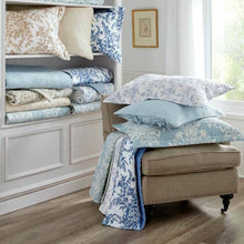 Laura Ashley Home - King Size Quilt Set, Cotton Reversible Bedding, Lightweight Home Decor for All Seasons (Spa Blue, King)