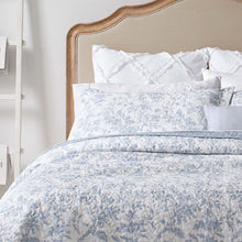 Laura Ashley Home - King Size Quilt Set, Cotton Reversible Bedding, Lightweight Home Decor for All Seasons (Spa Blue, King)