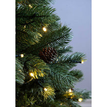 WeRChristmas Pre-Lit Craford Christmas Tree with Pinecones & 500 Chasing Warm LED Lights, 7 feet/2.1m