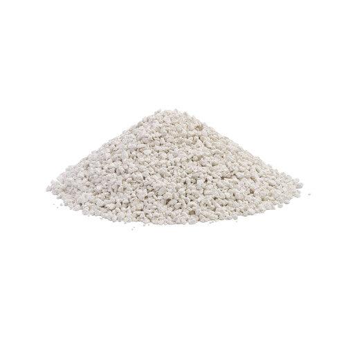 '- White Clumping Cat Litter - Vanilla and Mandarin Scent | Made from natural minerals with odor control | Absorbs moisture and forms clumps for easy
